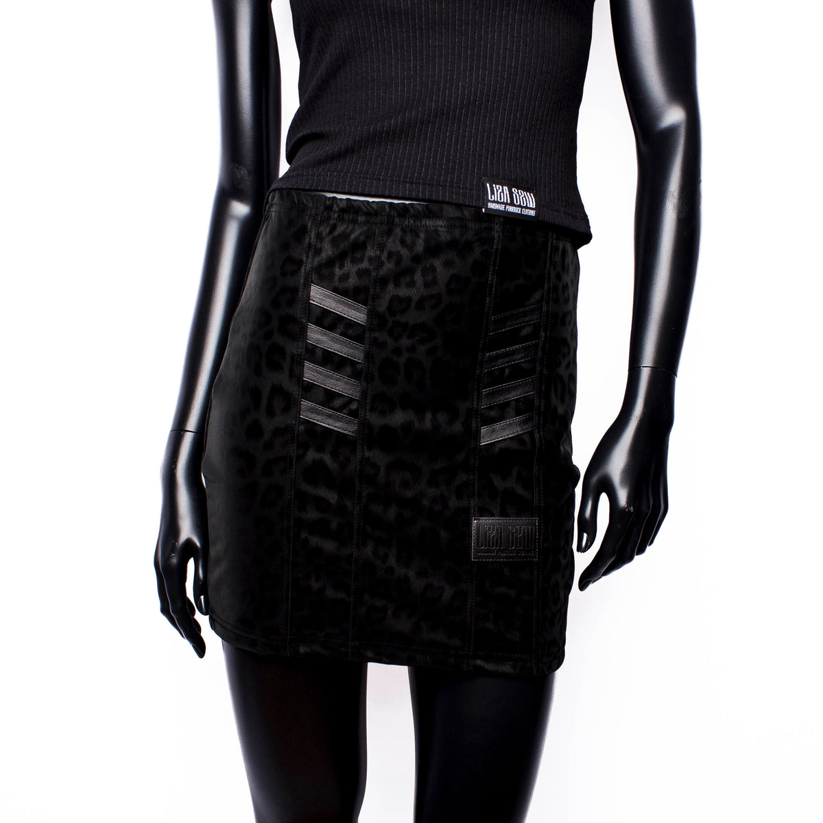 Stretch Skirt: Black Leo
